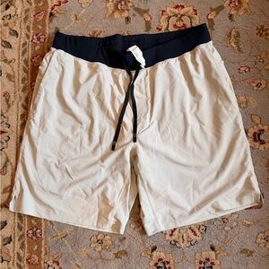 Fabletics Men's Light Gray Athletic Shorts with Black Waistband